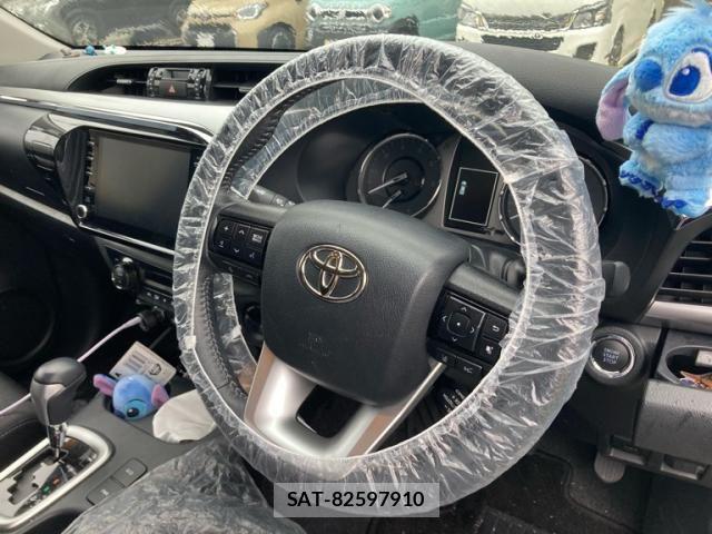 Toyota HILUX TRUCK 2024-11 7785564-11