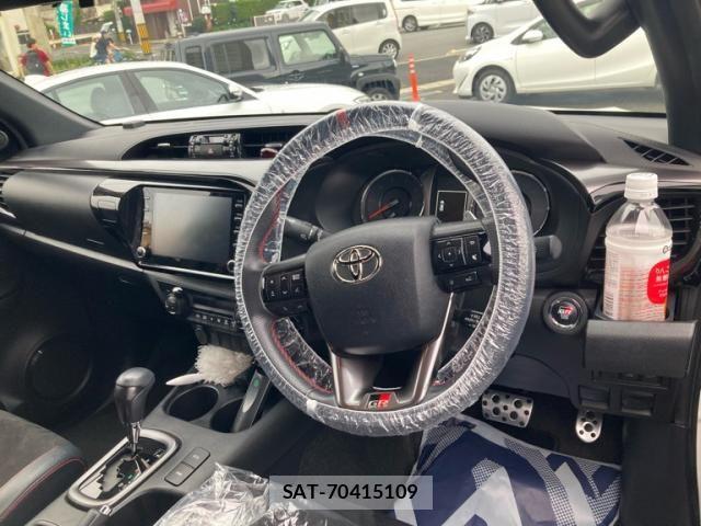Toyota HILUX TRUCK 2022-03 7876841-11