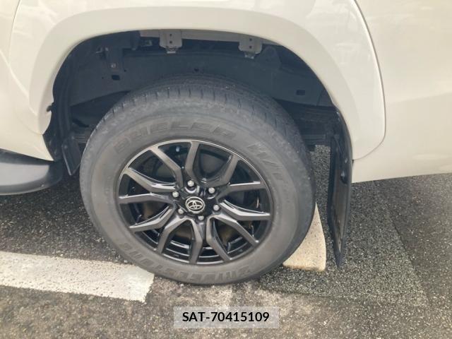 Toyota HILUX TRUCK 2022-03 7876841-6