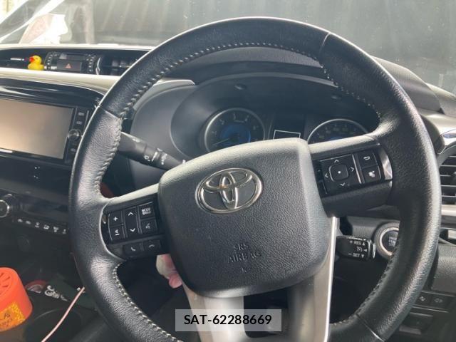 Toyota HILUX TRUCK 2018-09 7876846-12