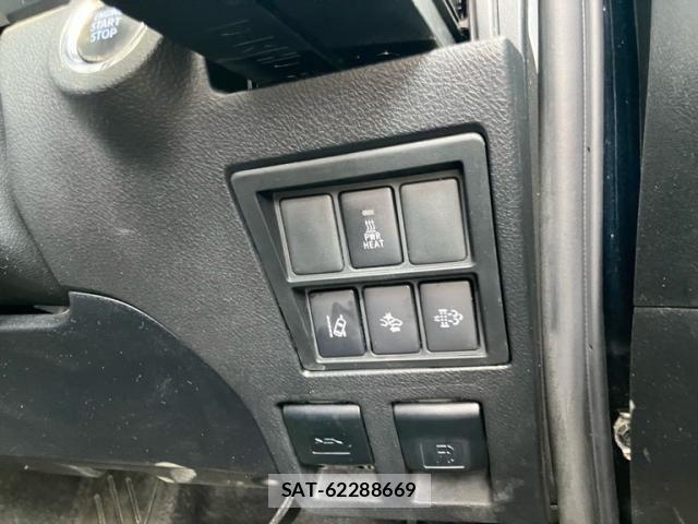 Toyota HILUX TRUCK 2018-09 7876846-13