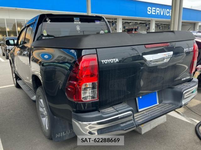 Toyota HILUX TRUCK 2018-09 7876846-6
