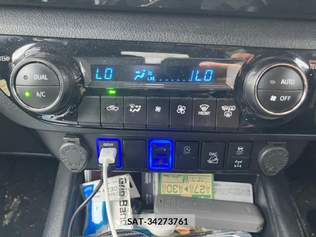 Toyota HILUX TRUCK 2022-10 7902711-17