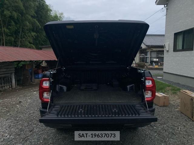 Toyota HILUX TRUCK 2019-01 7902713-6