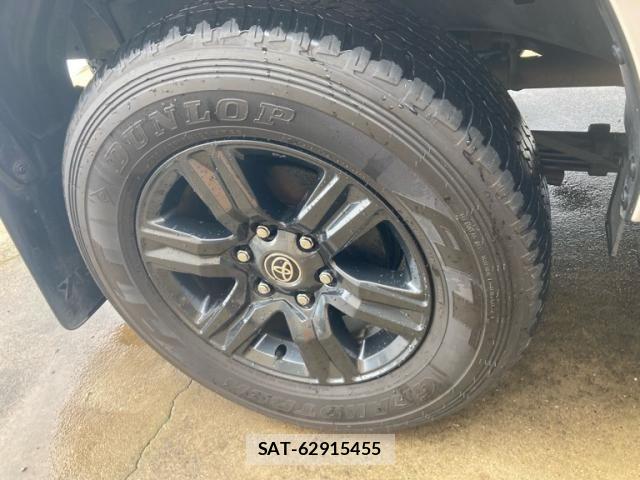 Toyota HILUX TRUCK 2021-04 7962023-7