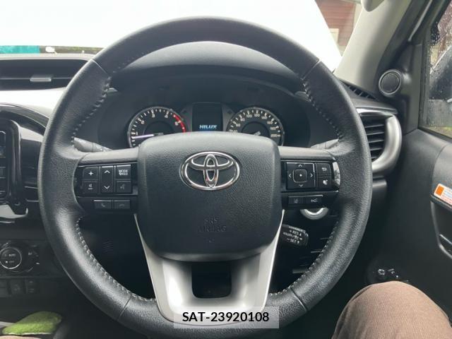 Toyota HILUX TRUCK 2022-01 7979471-15