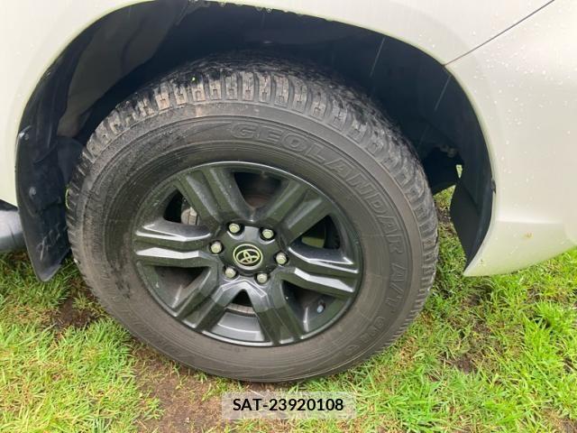Toyota HILUX TRUCK 2022-01 7979471-4