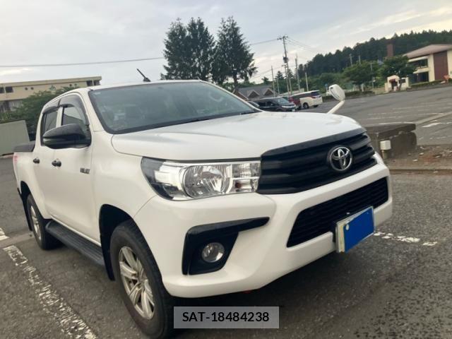 Toyota HILUX TRUCK 2020-02 8074010-1