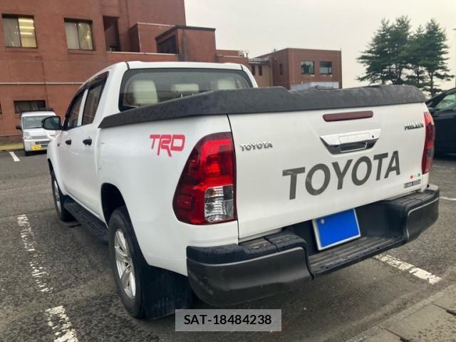 Toyota HILUX TRUCK 2020-02 8074010-7