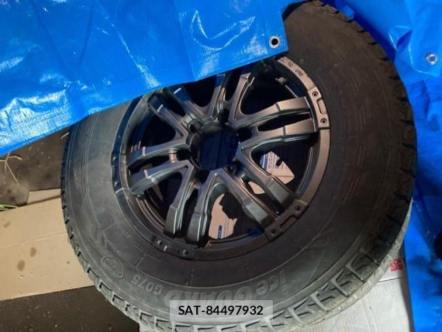 Toyota HILUX TRUCK 2022-07 8074009-16