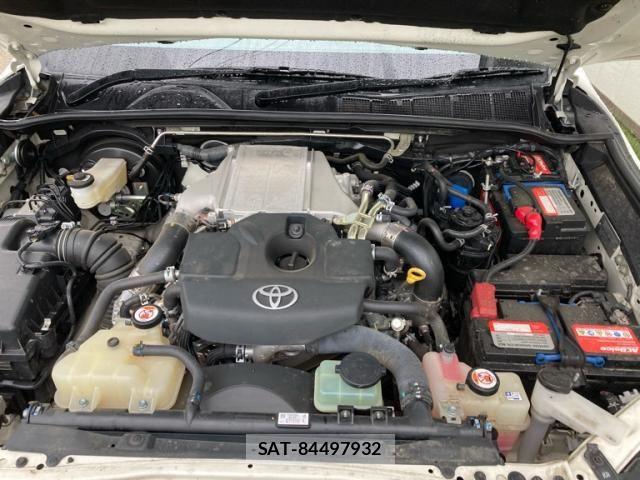 Toyota HILUX TRUCK 2022-07 8074009-18