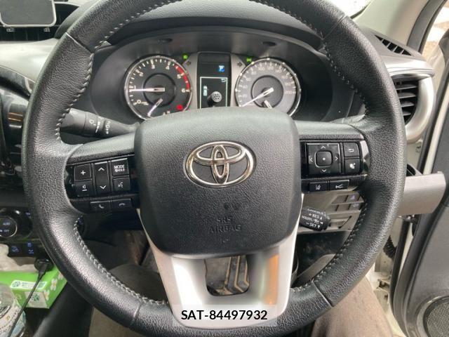 Toyota HILUX TRUCK 2022-07 8074009-19