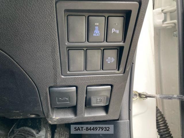 Toyota HILUX TRUCK 2022-07 8074009-25