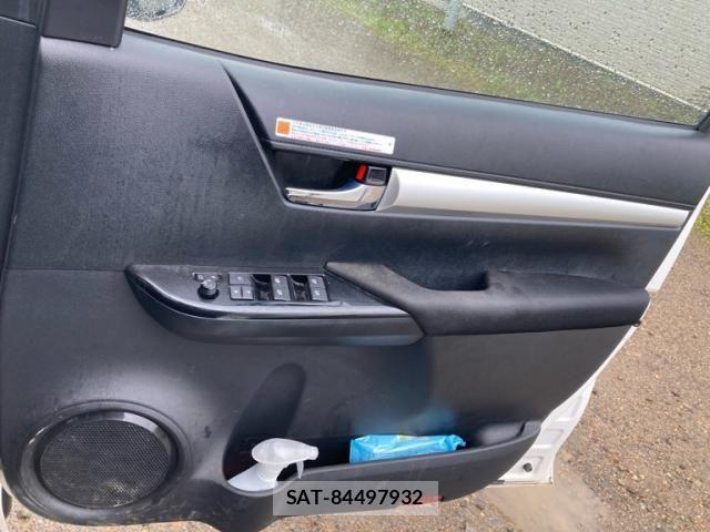 Toyota HILUX TRUCK 2022-07 8074009-27
