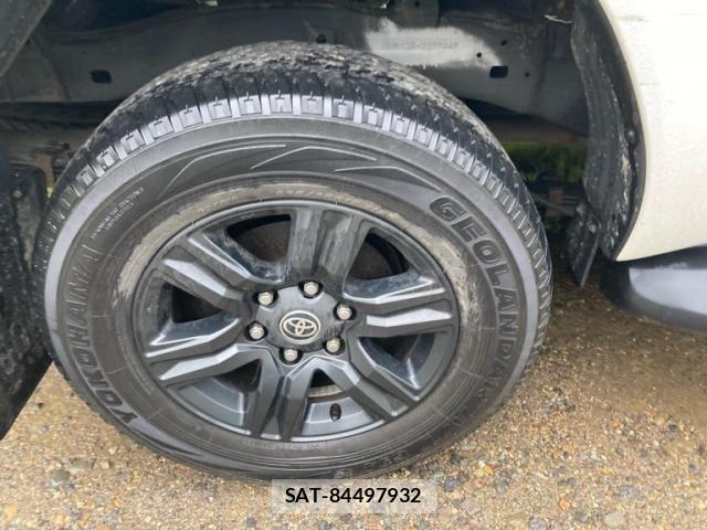 Toyota HILUX TRUCK 2022-07 8074009-6