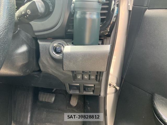 Toyota HILUX TRUCK 2018-12 8074006-9