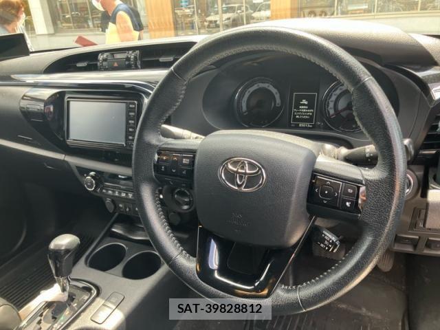 Toyota HILUX TRUCK 2018-12 8074006-10