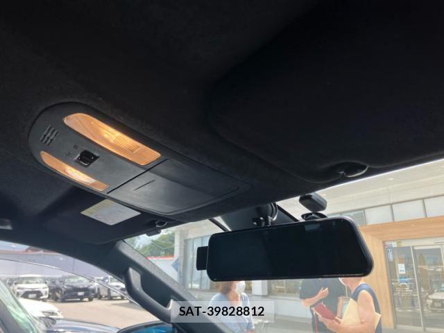 Toyota HILUX TRUCK 2018-12 8074006-11