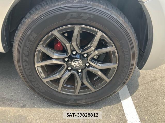 Toyota HILUX TRUCK 2018-12 8074006-4