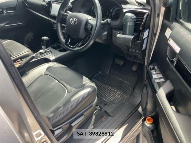 Toyota HILUX TRUCK 2018-12 8074006-8