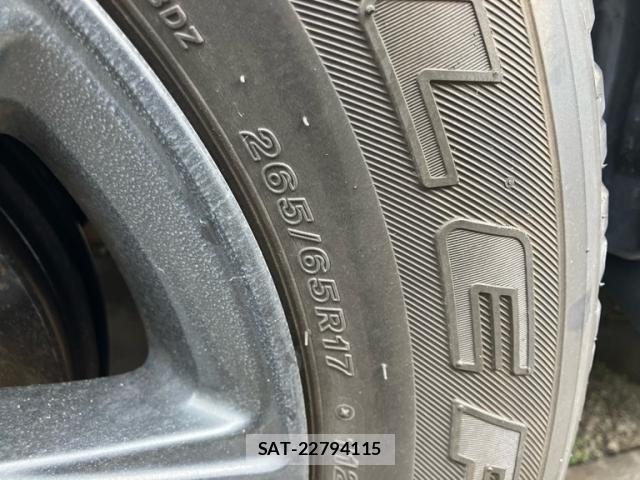 Toyota HILUX TRUCK 2022-02 8074007-3