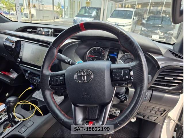 Toyota HILUX TRUCK 2023-06 8074005-9