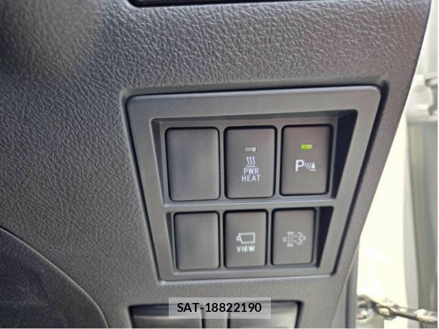 Toyota HILUX TRUCK 2023-06 8074005-11