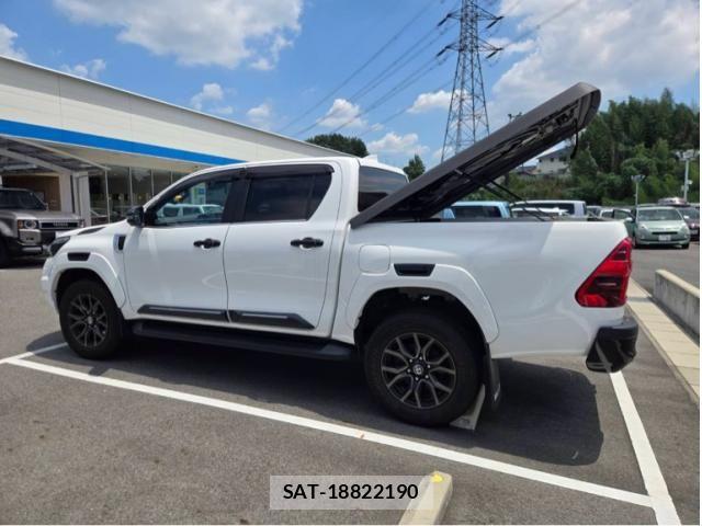 Toyota HILUX TRUCK 2023-06 8074005-2
