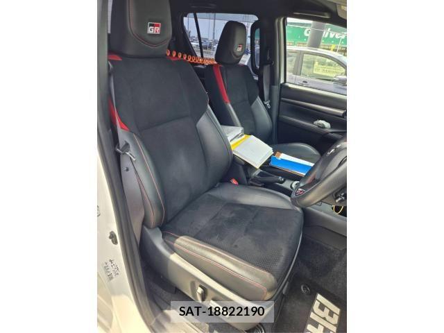 Toyota HILUX TRUCK 2023-06 8074005-8