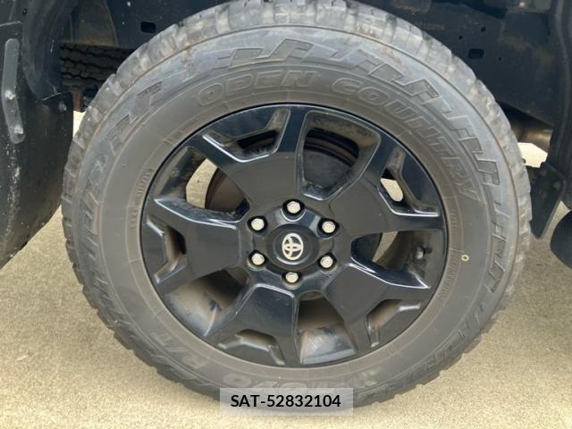 Toyota HILUX TRUCK 2020-02 8074008-5