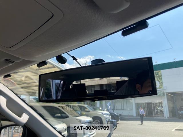 Toyota HILUX TRUCK 2018-03 8099605-17