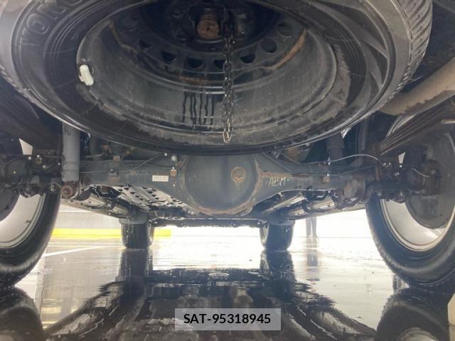 Toyota HILUX TRUCK 2021-06 8099601-5