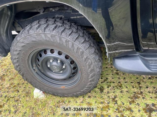 Toyota HILUX TRUCK 2018-12 8099604-3