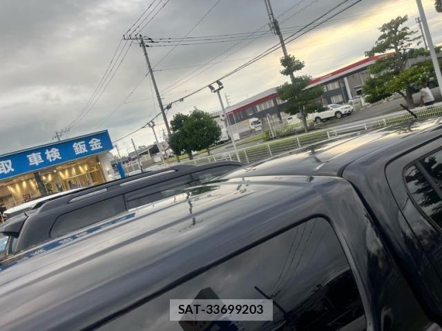 Toyota HILUX TRUCK 2018-12 8099604-4