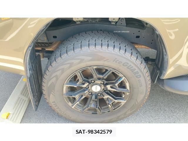 Toyota HILUX TRUCK 2024-05 8099599-4