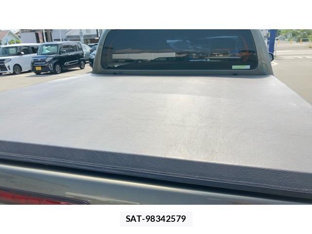 Toyota HILUX TRUCK 2024-05 8099599-5