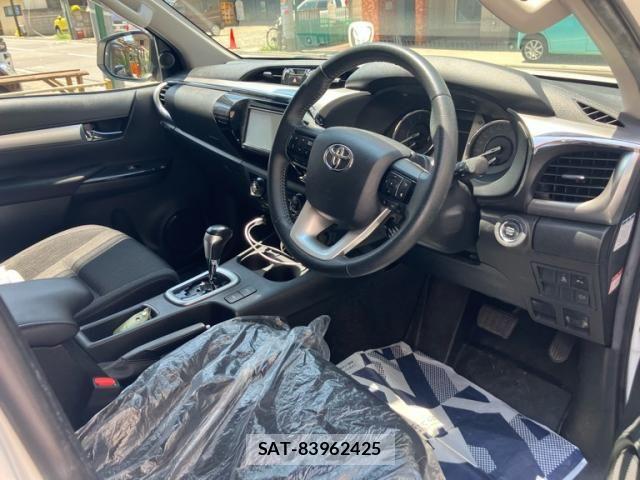 Toyota HILUX TRUCK 2022-02 8130521-10