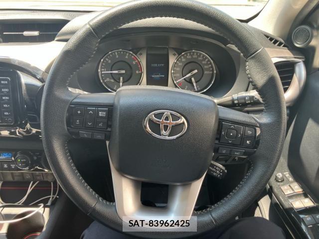 Toyota HILUX TRUCK 2022-02 8130521-15