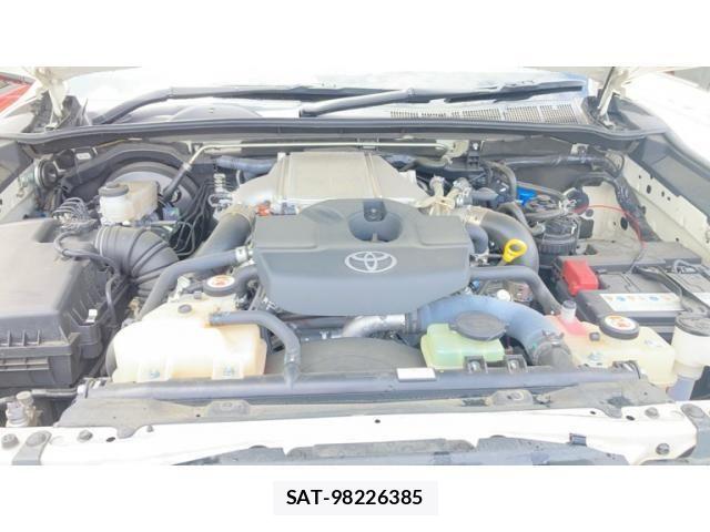 Toyota HILUX TRUCK 2022-10 8158559-4
