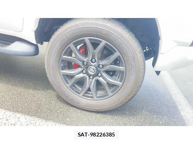 Toyota HILUX TRUCK 2022-10 8158559-5