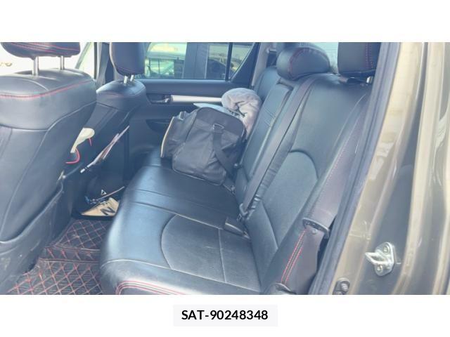 Toyota HILUX TRUCK 2021-01 8158567-12