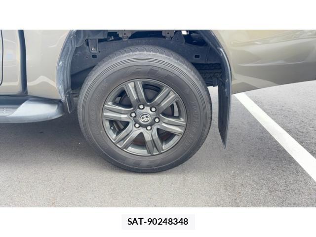 Toyota HILUX TRUCK 2021-01 8158567-5