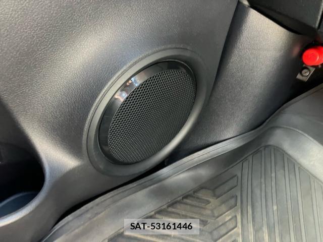 Toyota HILUX TRUCK 2021-12 8230327-21