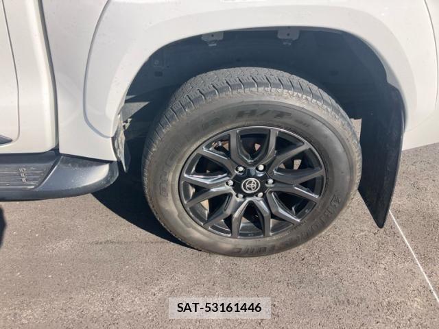 Toyota HILUX TRUCK 2021-12 8230327-2