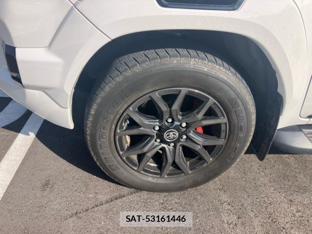 Toyota HILUX TRUCK 2021-12 8230327-3
