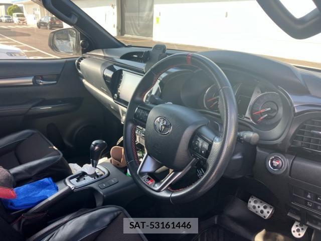 Toyota HILUX TRUCK 2021-12 8230327-5