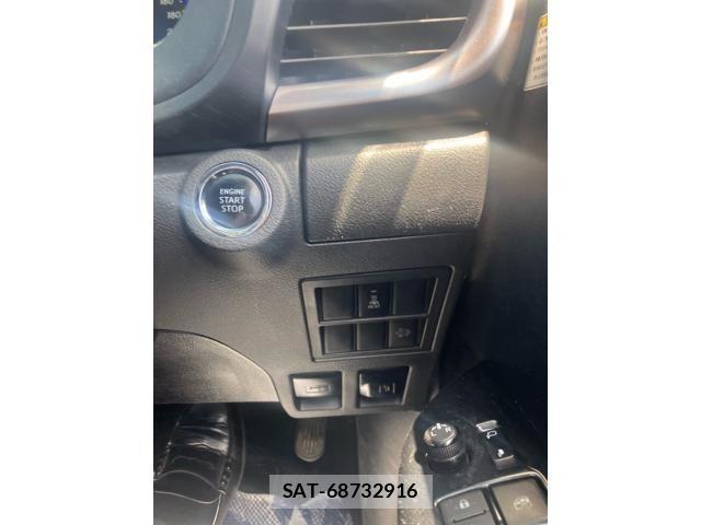 Toyota HILUX TRUCK 2019-08 8230330-18
