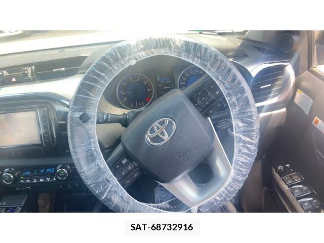 Toyota HILUX TRUCK 2019-08 8230330-22