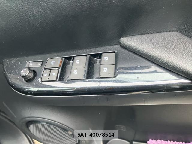 Toyota HILUX TRUCK 2021-12 8230328-13