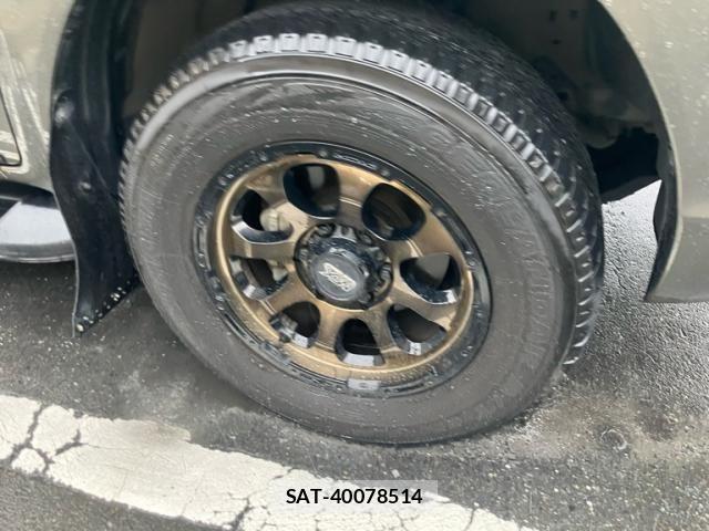 Toyota HILUX TRUCK 2021-12 8230328-5
